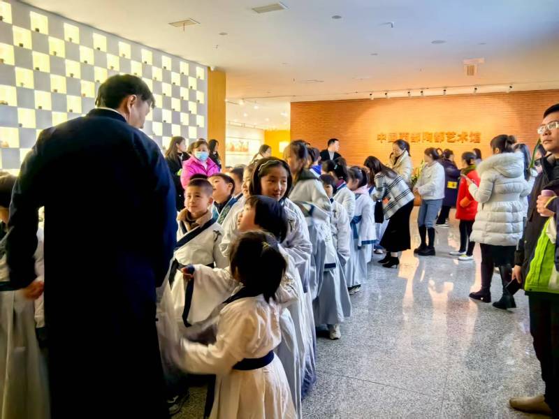 AI驱动克山县数字营销：从流量获取到转化的全链路增长方案